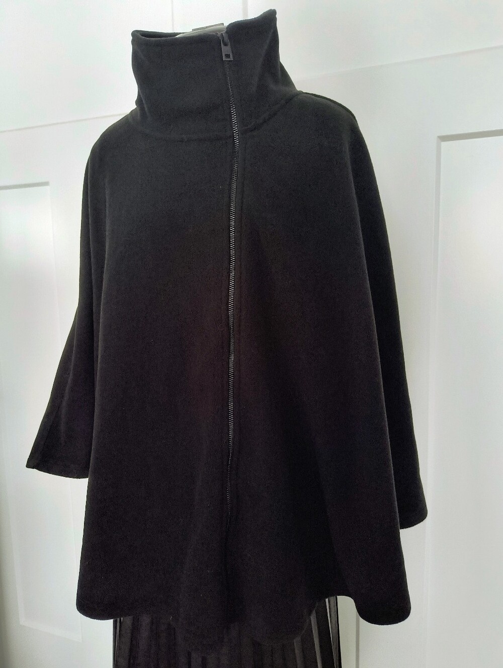Elegant Black Zip-Front Cape/Poncho